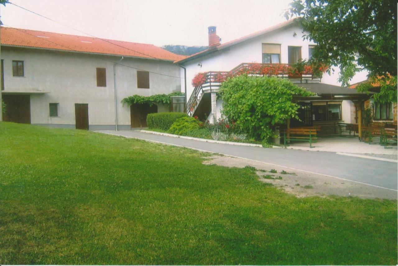 Hostal Janezinovi House Ratecevo Brdo Exterior foto