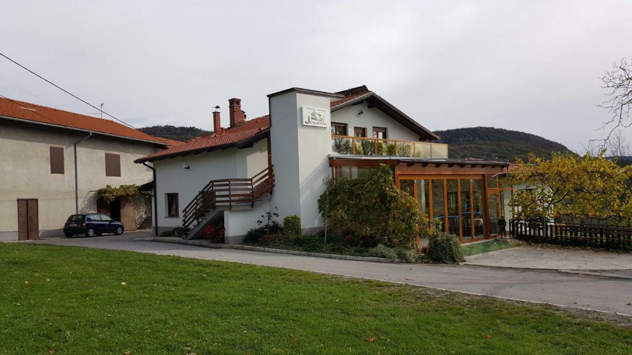 Hostal Janezinovi House Ratecevo Brdo Exterior foto
